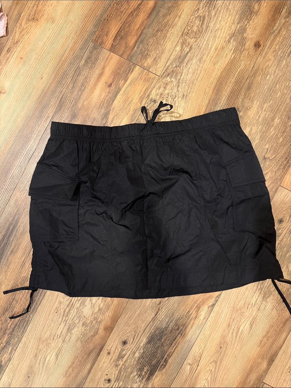 Lululemon Black Nylon Cargo Miniskirt